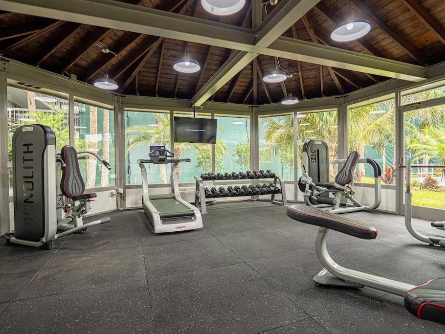 Next To 1br Retreat In Orlando With View Apartamento